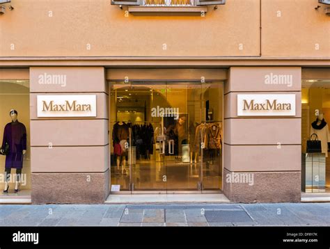 dove comprare trucchi burberry a reggio emilia|Negozio BURBERRY a REGGIO EMILIA in Via Emilia San Pietro .